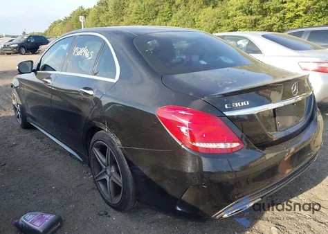 2015 Mercedes-Benz C 300 Sport 4Matic from USA, damaged, VIN 55SWF4KB8FU068716